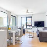 Euphoria Luxury Apartment