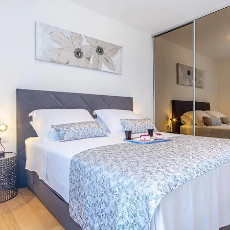 Euphoria Luxury 아파트 *